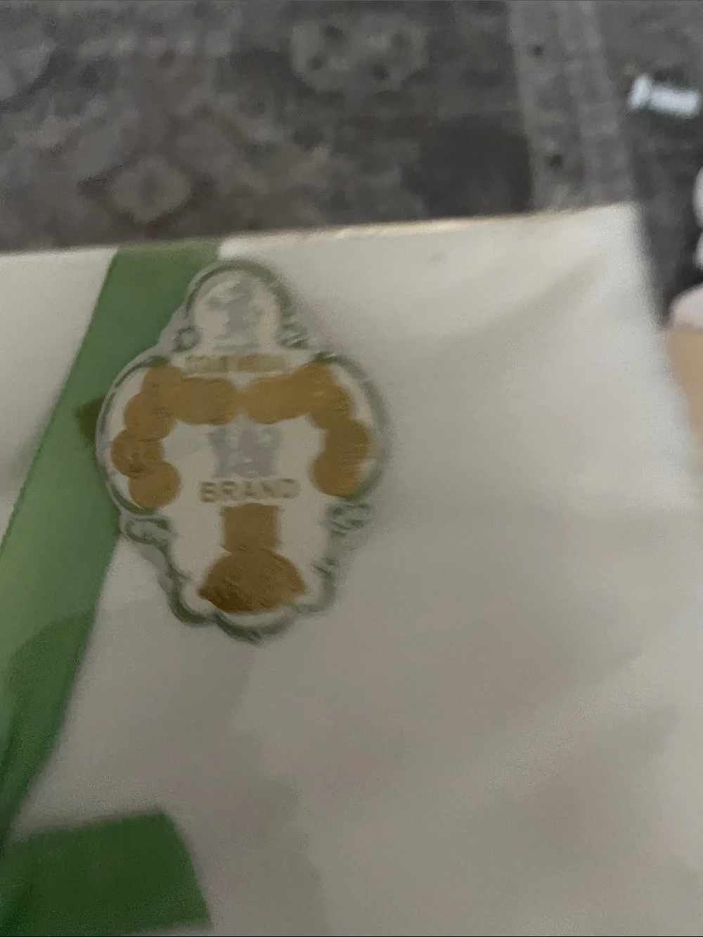 Linen table cloth original packaging